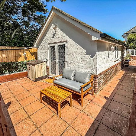The Annex: Beachfront Luxury with Pet-Friendly Patio Bournemouth Exterior photo