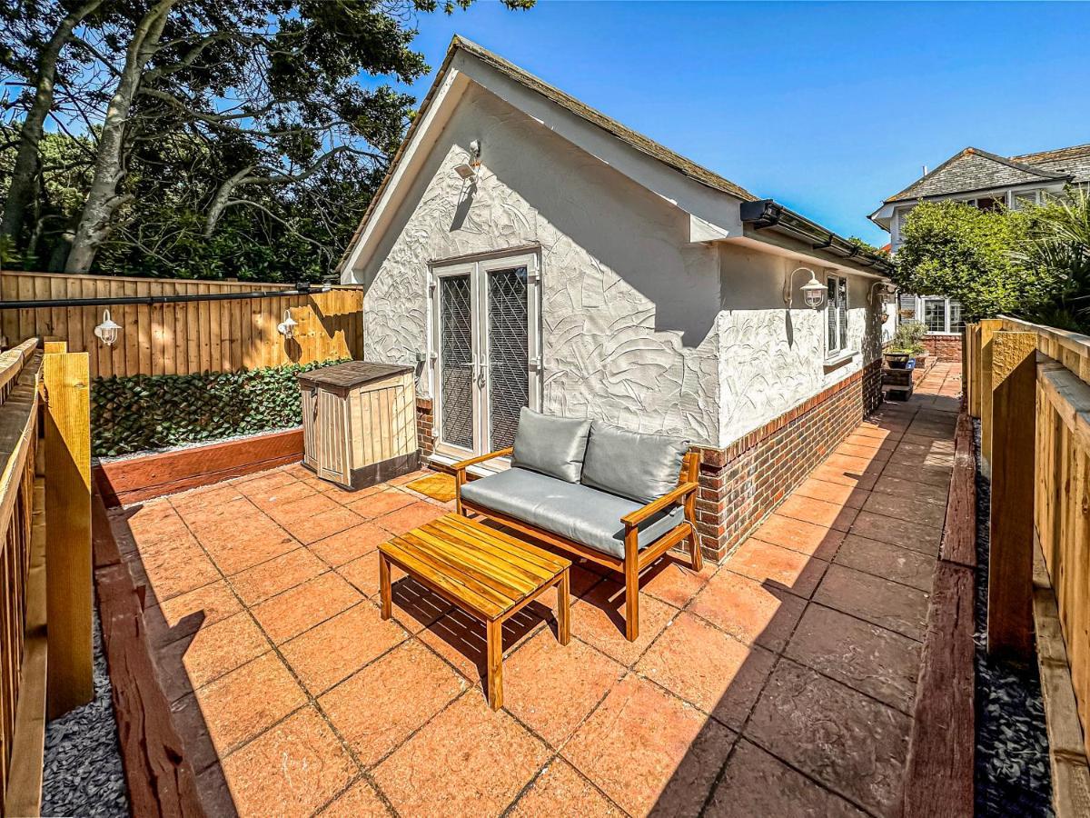 The Annex: Beachfront Luxury with Pet-Friendly Patio Bournemouth Exterior photo